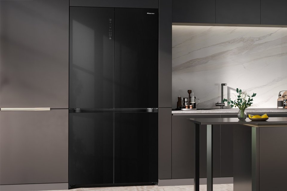 Hisense RQ768N4GBE KitchenFit Fridge Freezer -Black Glass.